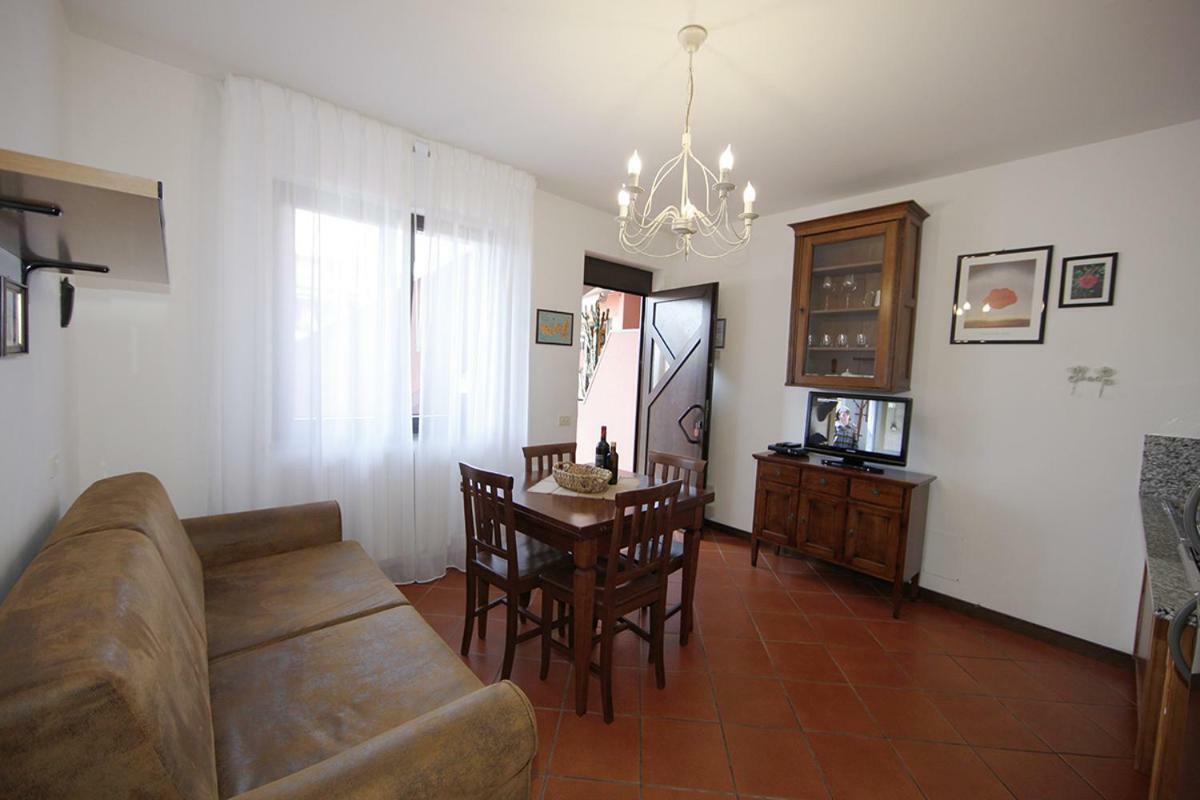 Elba Vip Aparthotel Porto Azzurro Buitenkant foto